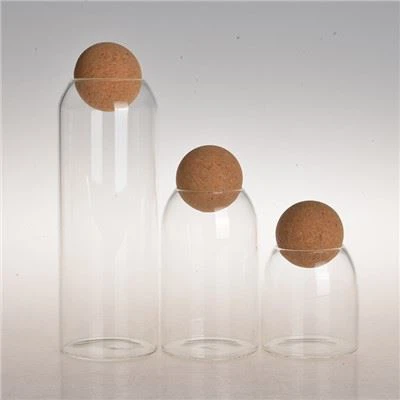 Pot de vidre transparent amb bola de suro